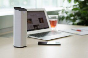 Creative Labs Sound Blaster AXX 200 Intelligent Wireless Sound System - A portable wireless speaker with Bluetooth... N5