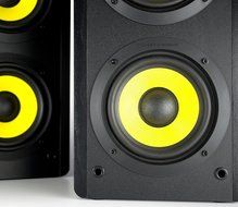 Thonet and Vander Hoch Bt 350 Watts Wood Hi-Fi Bluetooth 4.0 Speakers with Integrated Amplifier, 3.5mm and RCA... N6