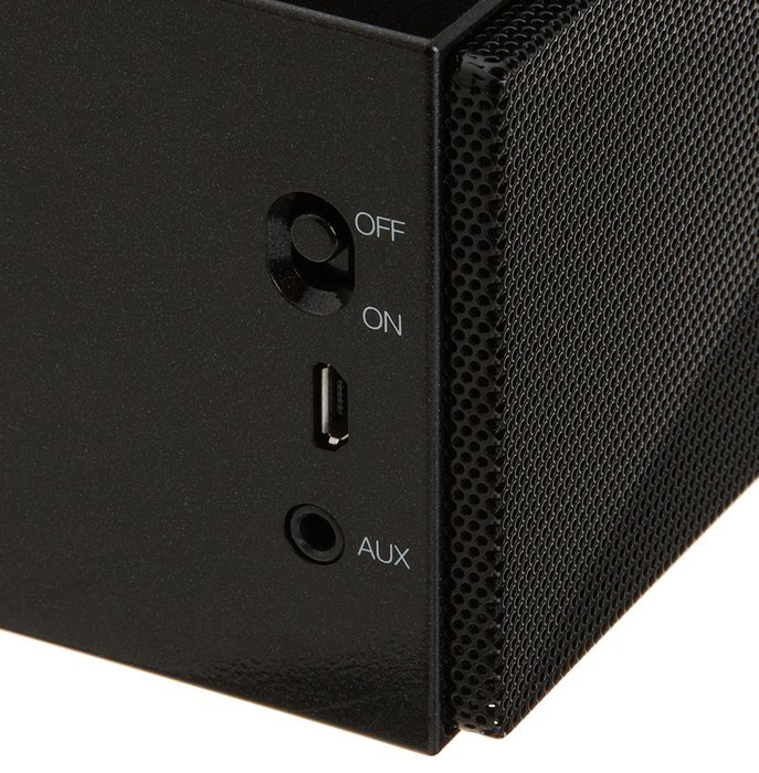 AmazonBasics Portable Bluetooth Speaker - Black N5