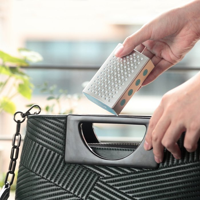 COMISO Water-proof Portable Bluetooth Wireless Aluminum Speaker with 5W Drivers Enhanced Bass, Silver N4