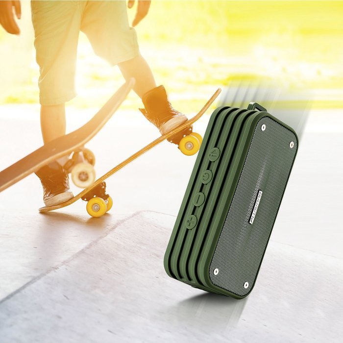 PLUSINNO Portable Bluetooth 4.0 Waterproof Wireless Speaker with Siri, Bluetooth Receiver and Built-in Microphone... N21