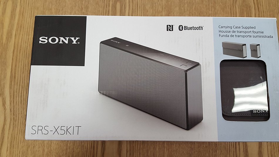 Sony SRS X5KIT PORTABLE BLUETOOTH WIRELESS SPEAKER SYSTEM (BLACK) SPEARPHONE W/CASE