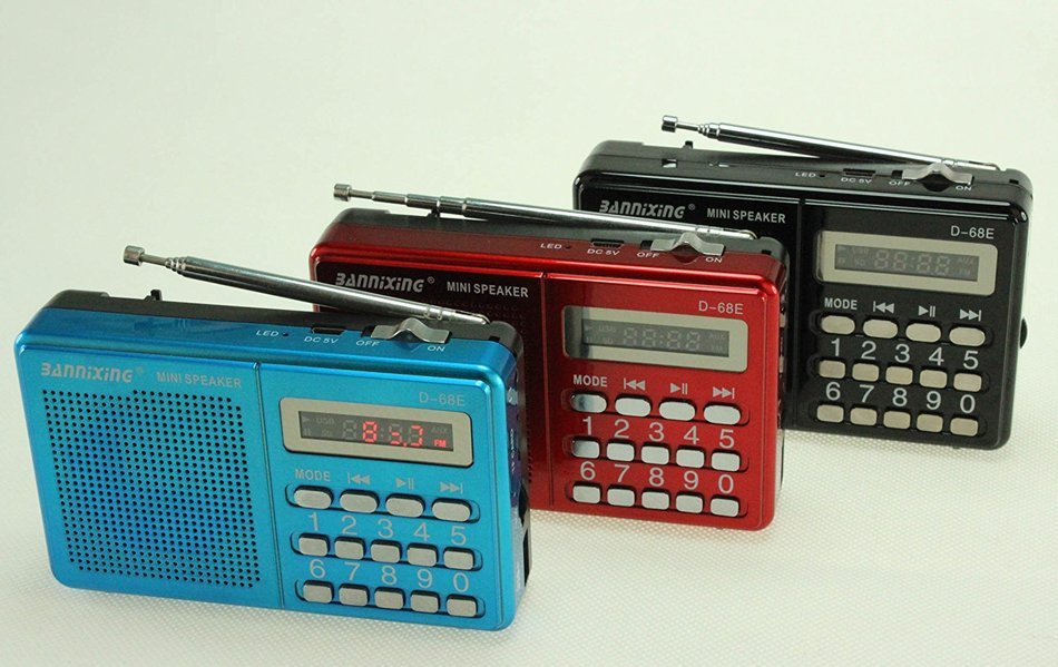 Anncia Mini Digital Media Portable Music MP3 Player Micro SD/TF USB Disk Speaker FM Radio. (69E Red) N38