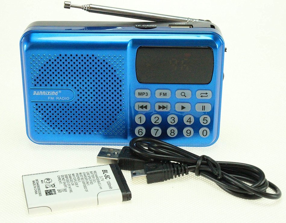 Anncia Mini Digital Media Portable Music MP3 Player Micro SD/TF USB Disk Speaker FM Radio. (69E Red) N82