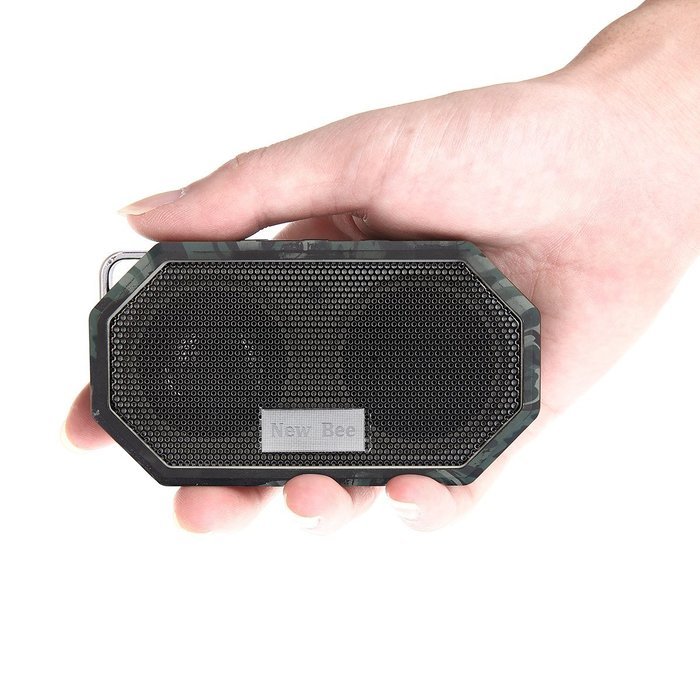 Portable Wireless Bluetooth Speakers - Willful Outdoor Wireless Speakers Waterproof with Subwoofer,Microphone,... N24