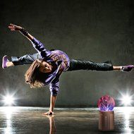 Uchoir Magic Plasma Ball Bluetooth Speaker, Fantastic Flashing Lightning ball Stereo Wireless Bluetooth Speaker... N6