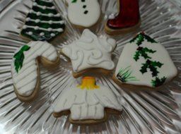 Holiday Cookie/Fondant Cutters, 9 Piece Stainless Steel Set Packaged in a Keepsake Tin from Vee's Handy Kitchen N9