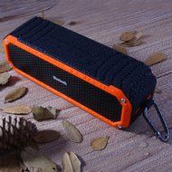 Bluetooth Speakers, [Simpeak] Portable Bluetooth 4.0 Speaker Outdoor Wireless Speakers with Flashlight,Waterproof... N7