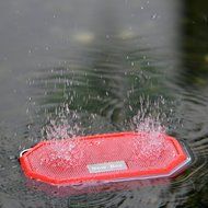 Creaker &reg; New Bee Portable Pocket Waterproof &nbsp;Shower Shockproof Wireless Bluetooth Speaker With Mic CSR V4.0 Bluetooth... N6