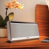 Bose SoundLink Bluetooth Mobile Speaker II - Limited Edition White Leather N5