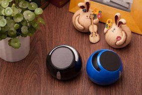 BOOMER VIVI Ultra-Portable Wireless Bluetooth Speaker B52,Powerful Sound, Bluetooth bracket, MINI HOME THEATER... N14
