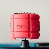 Red Fox Wireless Rover IPX7 Waterproof Bluetooth Speaker with YakAttack Rail Kayak Mount (Red) N5