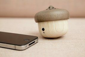 Kikkerland Acorn Speaker, Large N4