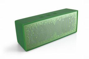 a.m.p SP1 Portable Bluetooth Speaker, White N43