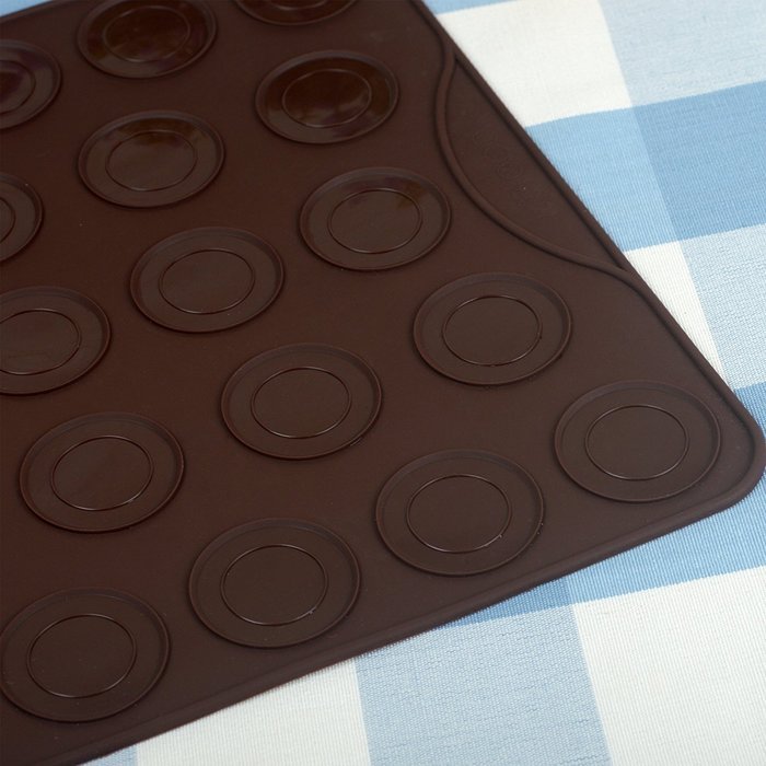 Webake Silicone Macaron Baking Mat, Macaron Mat, Cookie Sheet, Silicone Mat, 27 Capacity (Brown, 1 pc) N3