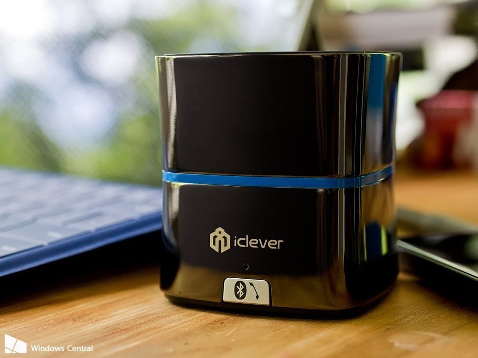 Portable Speakers, iClever 5W Enhanced Bass Portable Bluetooth 4.0 Speaker with Build-in Mic and 12hr Playtime N5