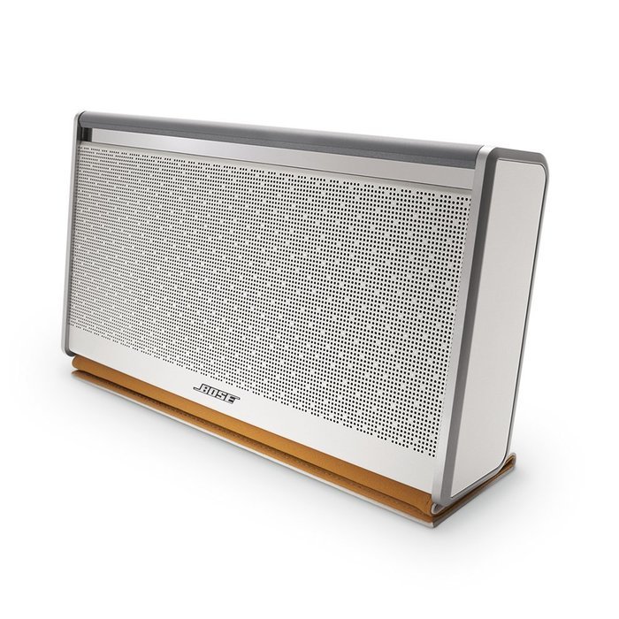 Bose SoundLink Bluetooth Mobile Speaker II Limited Edition White