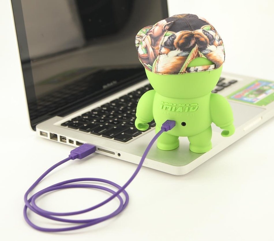 Imixid Audiobots 7.0 Bluetooth Powered Speakerbot (Lime) N2