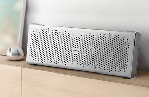Archeer Portable Bluetooth Waterproof Wireless Speaker with Dual 5W Driver, Built-in MIC, 10hours Playtime, Splashproof... N4