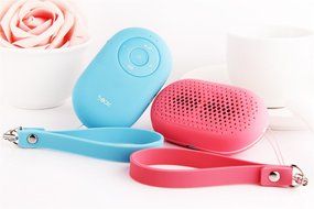 Portable Bluetooth Speaker, Ultra Lightweight,selfie Shutter Remote Control,hands-free Speakerphone,rechargeable... N7