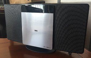 Britz Bluetooth 3.0 Audio Speaker Silver. Can Use CD player , USB , Bluetooth, AUX , FM Radio, Timer, Alarm, Clock. N6