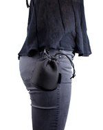DURAGADGET Jet Black Small-Sized Protective Pouch in Neoprene for BLKBOX POP360 Bluetooth Speaker N7