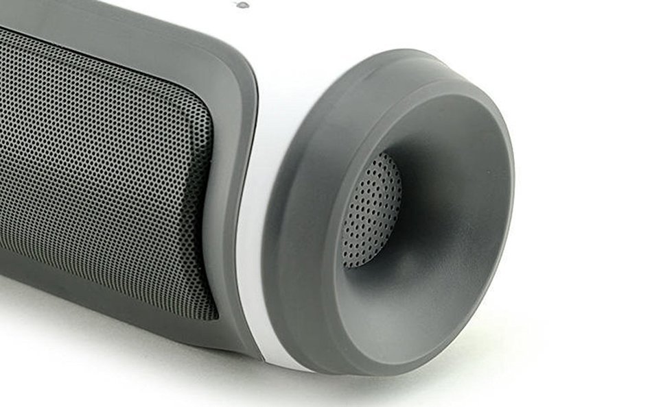Kuber Miku Ultra Portable Bluetooth 3.0 Speaker With FM Radio, HD Sound, More Bass and Build-in MIC Support Hands-free... N3