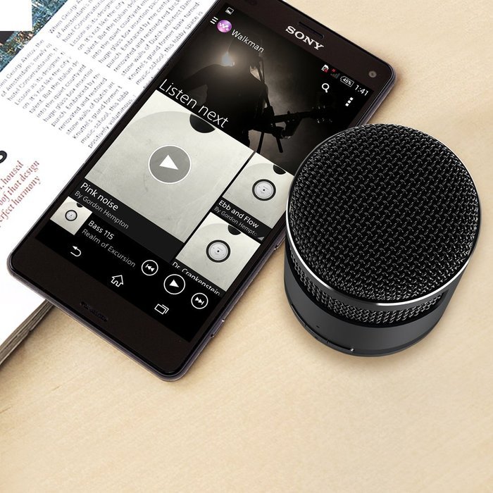 iGadgitz Al Series: 'Mic Idol' Portable Wireless Stereo Bluetooth Brushed Aluminium Travel Speaker (3W Power with... N10