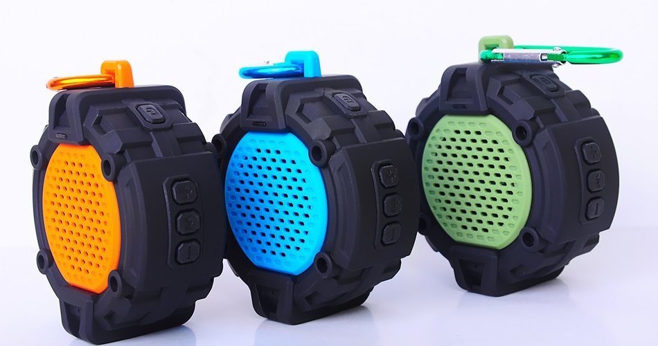 MDNA Outdoor Waterproof Portable Bluetooth Shower Speaker with Built-In Microphone (Green)