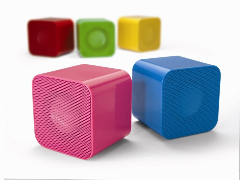 Yell BTS700 Portable Bluetooth Speaker - Green N7
