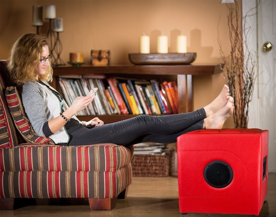 SoundLogic MOSR-1/6028 Bluetooth Ottoman Speaker (Red) N3
