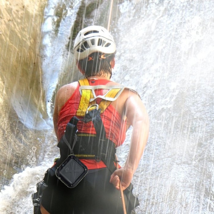 TaoTronics Outdoor / Shower Bluetooth Speakers Portable Bluetooth 4.0 Speaker with 15 Hour Playtime for Outdoor... N5
