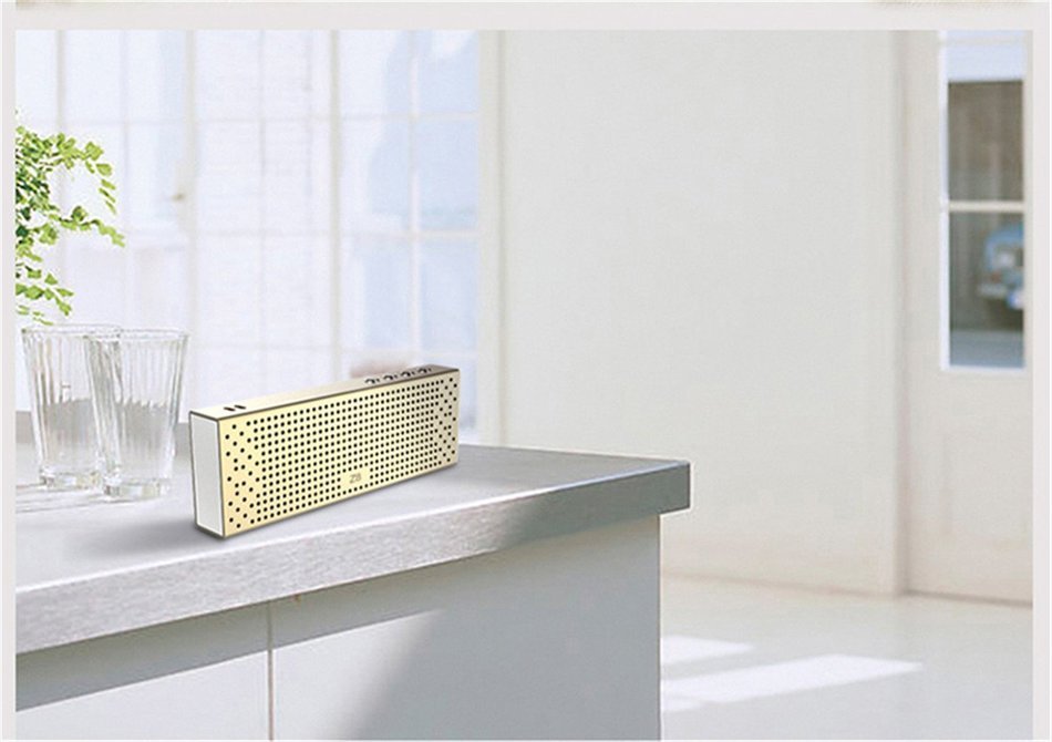 Uchoir Portable Bluetooth Speakers, Rectangular Outdoor Wireless Superior Sound Speakers with 3.5mm Aux-in and... N4