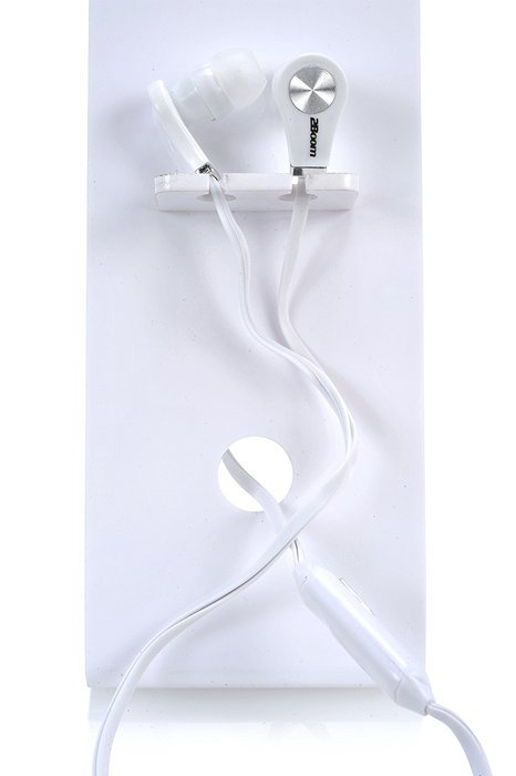 2BOOM Professional Sound Comfort Wired Earbuds with Microphone and Volume Control White N2