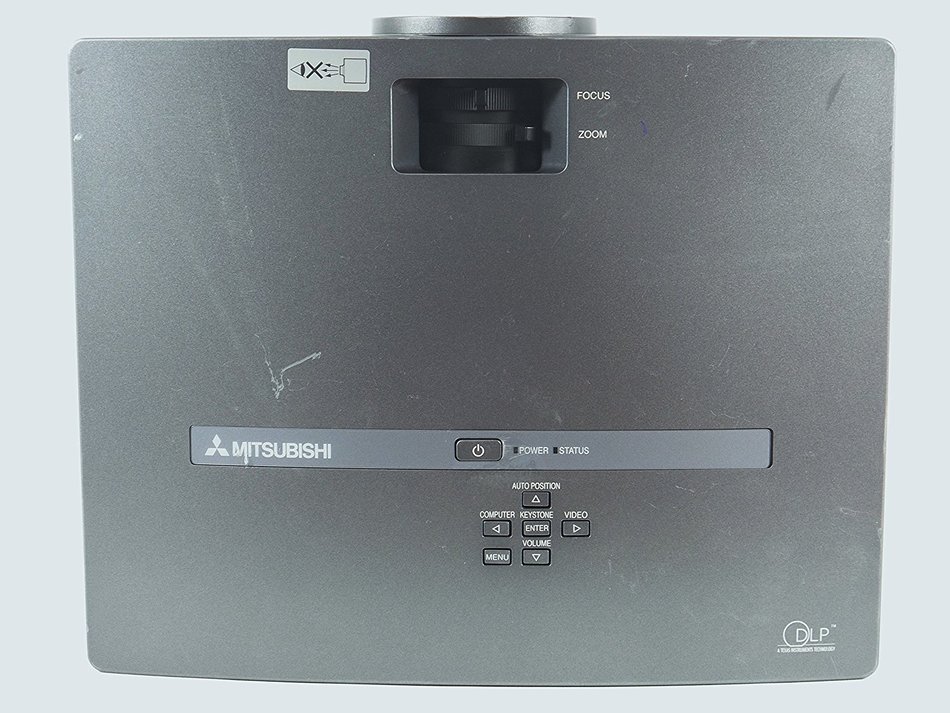 Mitsubishi XD490U 1024 x 768 (XGA) resolution, 3000 ANSI Lumens, 6.5 lbs N6