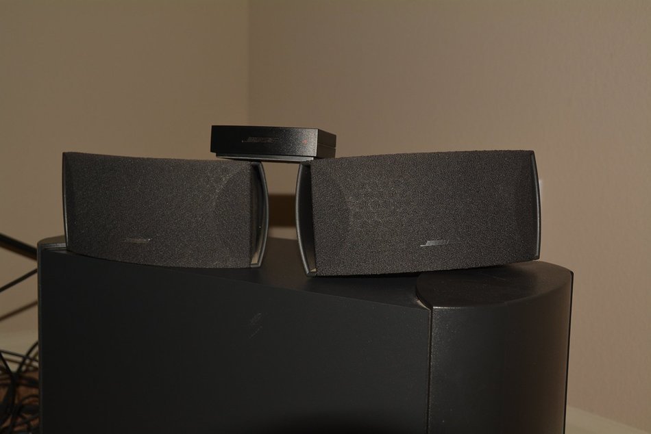 Bose CineMate Digital 2.1 Channel Home Theater Speaker System - New Open Box N3