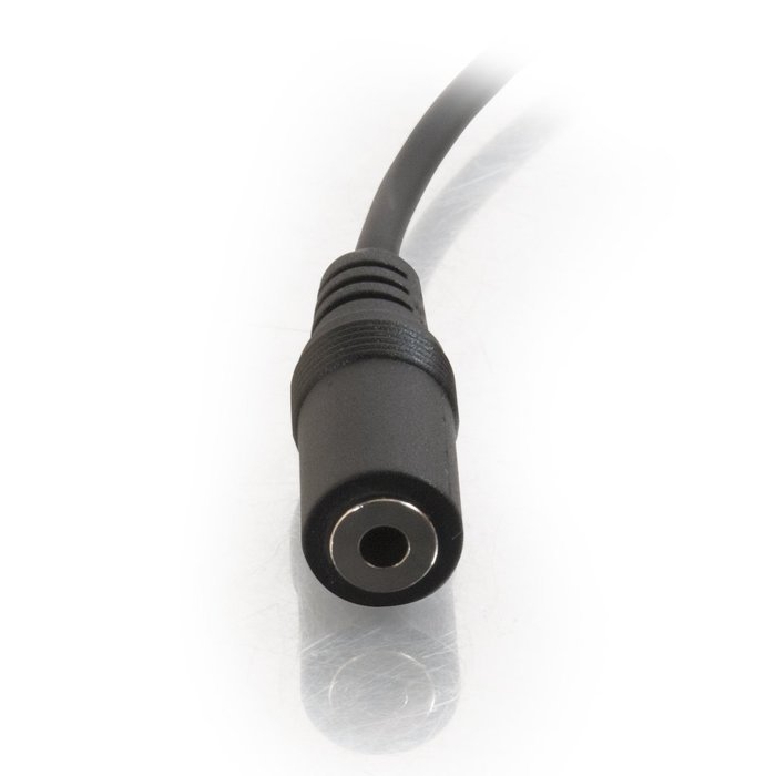 C2G / Cables To Go 13787 3.5 mm M/F shielded Stereo Audio Extension Cable (6 Feet/1.82 Meters) N4