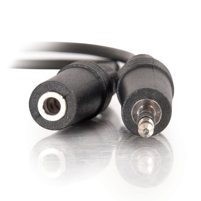 C2G / Cables To Go 13787 3.5 mm M/F shielded Stereo Audio Extension Cable (6 Feet/1.82 Meters) N8