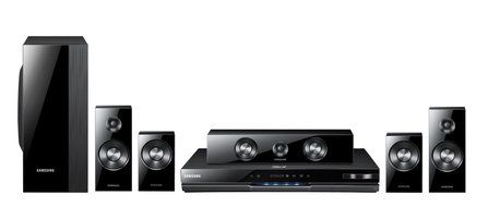 Samsung Electronics HT-D5500 Home Theater System (Old Version)