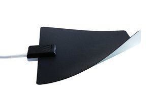 Winegard FlatWave Amped FL5500A Amplified Digital Indoor HD TV Antenna (OTA / High-VHF / UHF / Ultra-Thin / Black... N16
