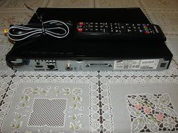 BD-J5100 Curved Blu-ray Disc / DVD Player (2015 Model) N2