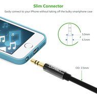 Ugreen 3.5mm Audio Stereo Y Splitter Cable 3.5mm Male to 2 Port 3.5mm Female for Earphone and Headset Splitter... N5
