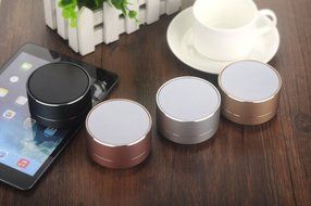 KAIQISJ A10 Golden Portable Wireless Transmission Minimalist Style LED Reflective Light Bluetooth Speaker N6