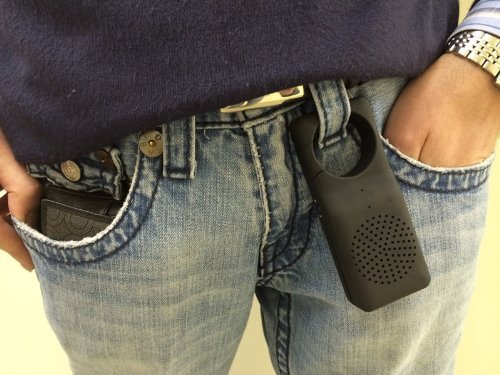 Bluetooth Wireless Hands Free Clip On Speaker For Apple Iphones, Samsung phones and Virtually ALL Bluetooth Devices... N6