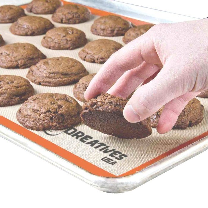 Dreatives Usa Professional Grade Non Stick Silicone Baking Mat 16 1/2" x 11 5/8" N2