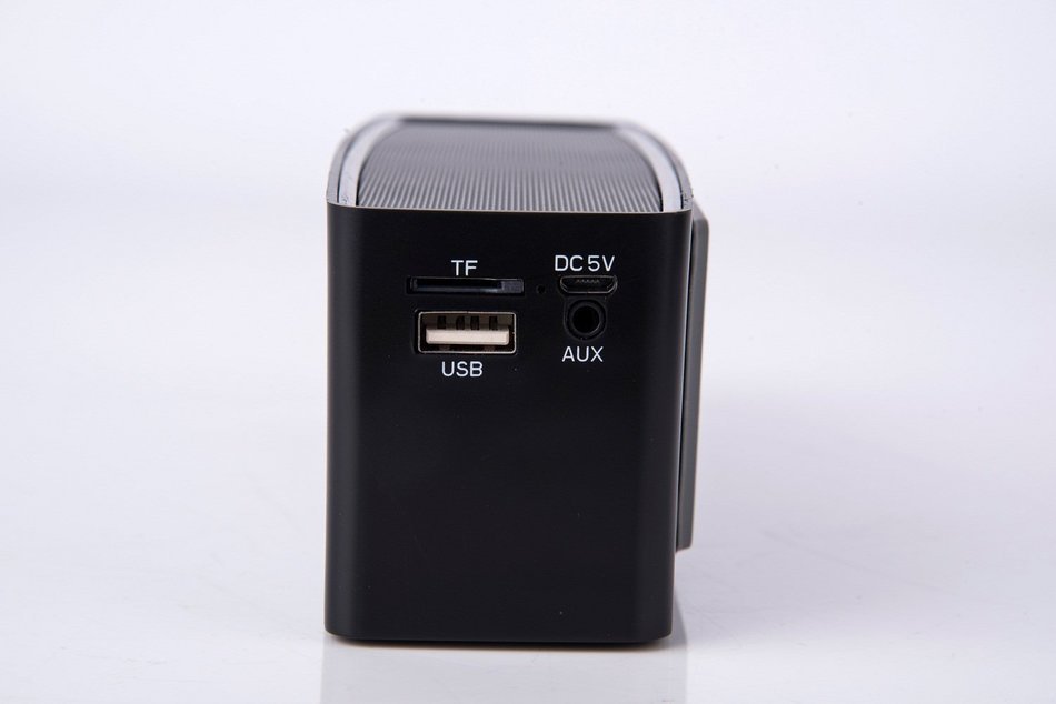 Bluetooth Speaker,Portable Wireless Sound Speaker Box with TF,FM,Microphone Multi-Function for Apple iPhone iPad... N4