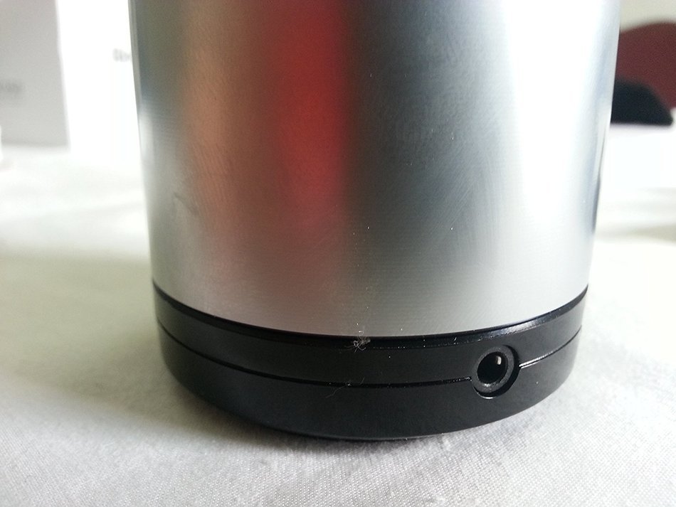 iBomb(TM) EX350 High Quality Wireless Bluetooth 3.0 with 3.5mm AUX Input, Microphone, Micro SD Card Slot Include... N7