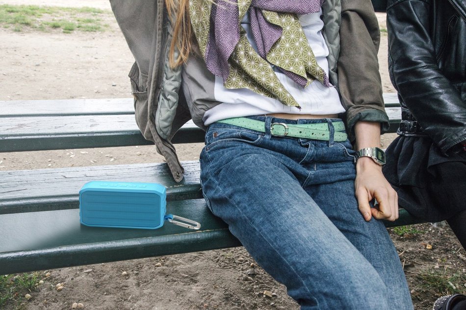 Arespark Outdoor Bluetooth 4.0 Speaker with 12 Hours Playtime, 7W Dual Stereo Bass Radiator, IPX4 Waterproof,... N14
