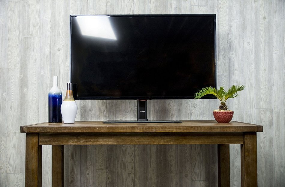 VIVO Universal LCD Flat Screen TV Table Top Desk Stand with Glass Base / fits 32" to 55" T.V. (STAND-TV00L) N5