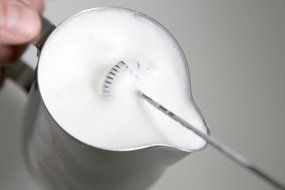 Xpassion Electric Milk Frother Handheld Milk Wand Mixer Frother for Latte Cof... N3